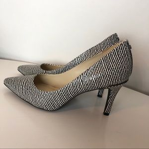 Jones NY black and white heels size 7
